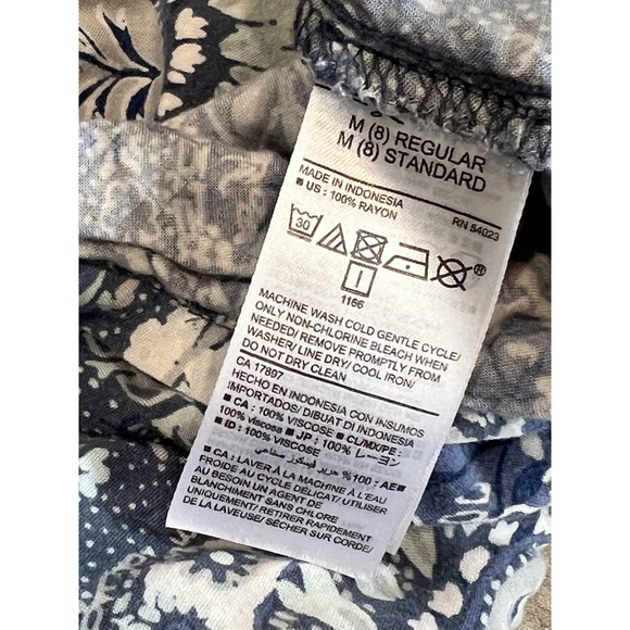 Size 8 Old Navy Blue Paisley Flowing Tank‎ Top - Picture 4 of 4